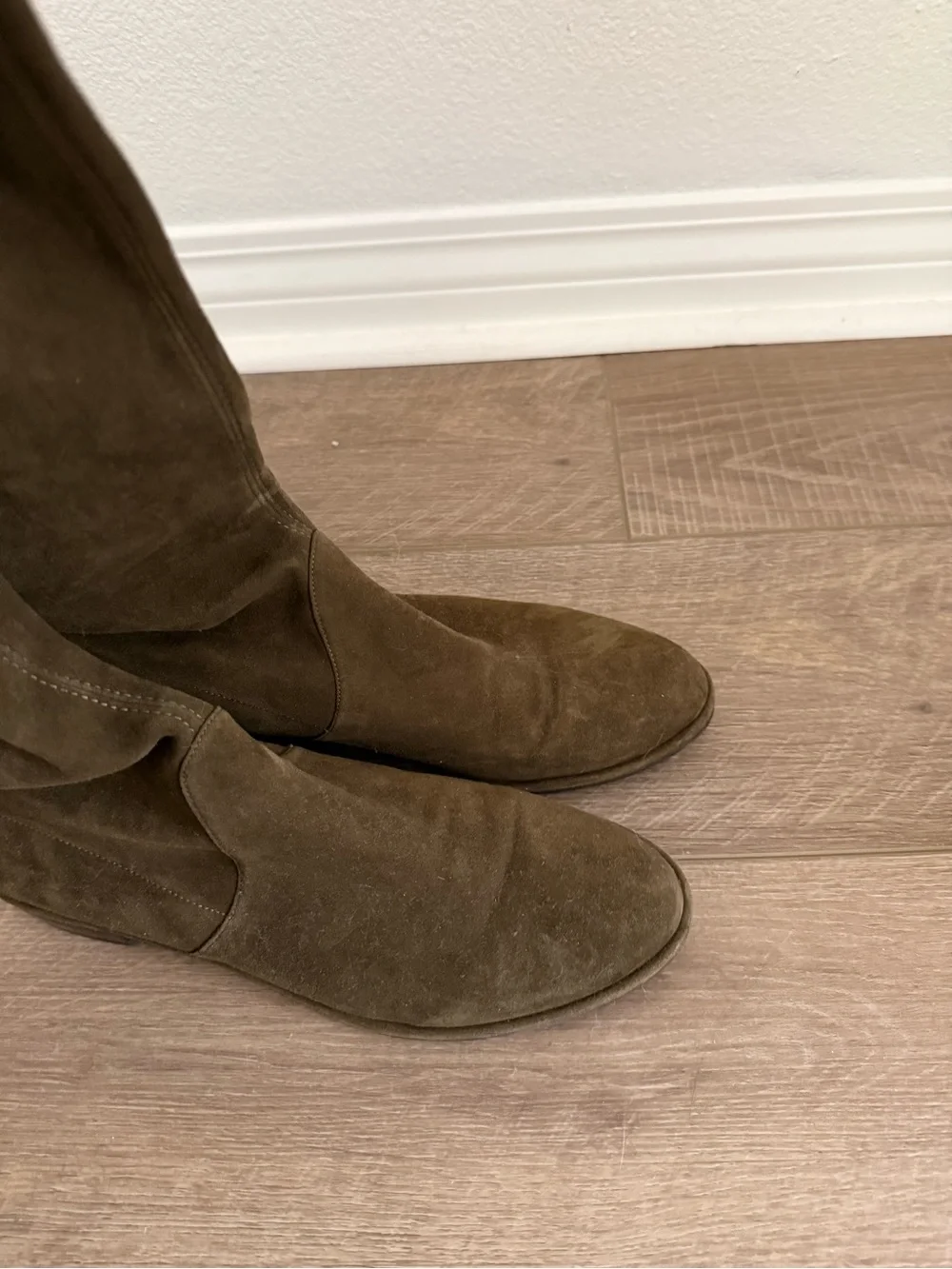 Stuart Weitzman excellent very